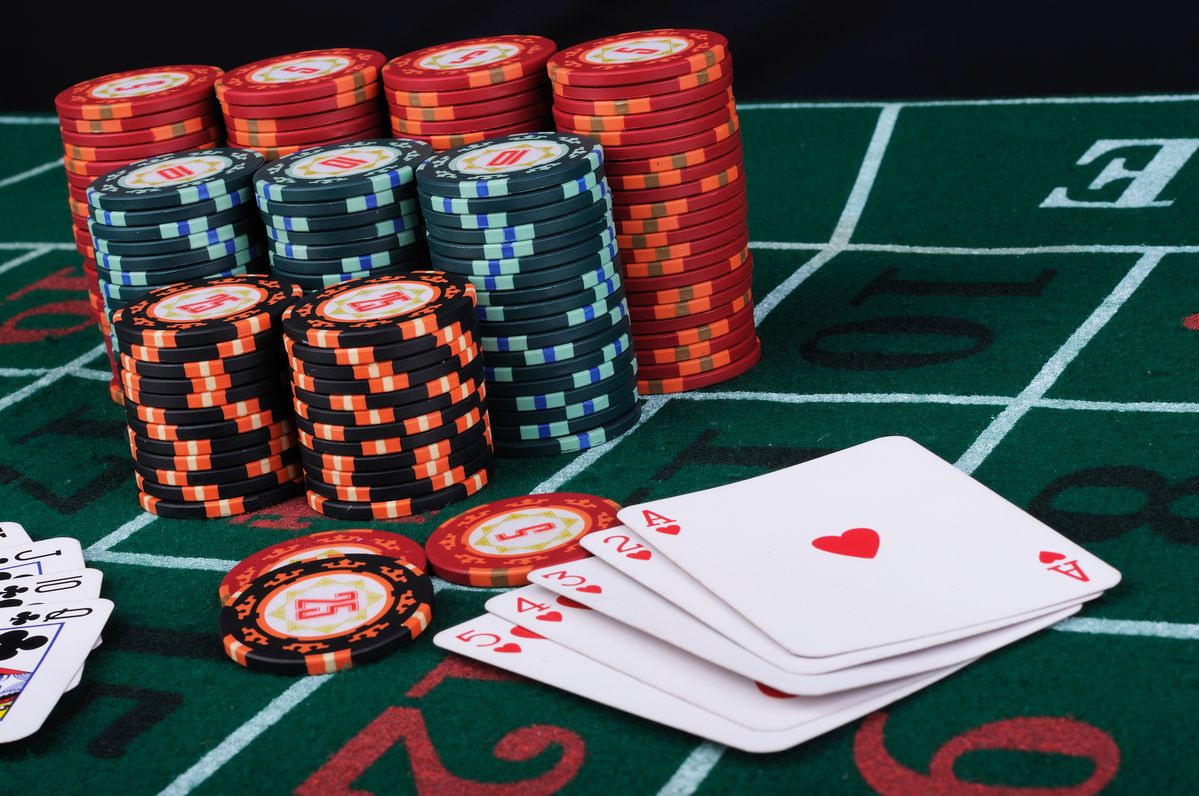 Gambino Slots کھلاڑیوں کے لیے لائیو کیسینو سیکشن